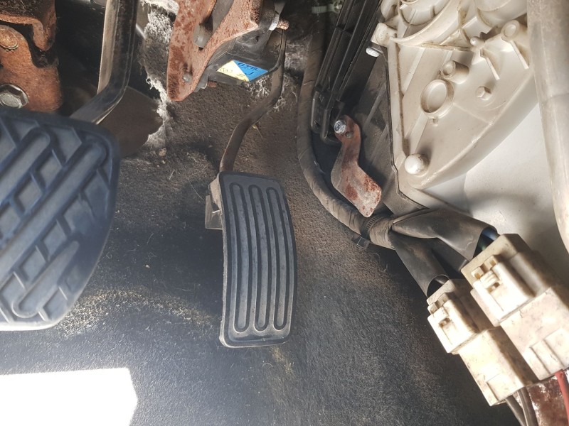 Recambio de potenciometro pedal para nissan x-trail ii (t31) 2.0 dci 4x4 referencia OEM IAM 18002JG40B  