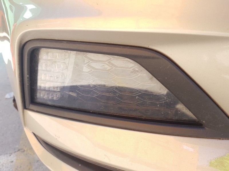 Recambio de faro antiniebla derecho para volkswagen polo vi (aw1, bz1, ae1) 1.0 tsi referencia OEM IAM   