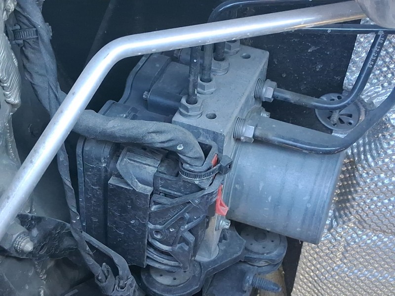 Recambio de abs para volkswagen polo vi (aw1, bz1, ae1) 1.0 tsi referencia OEM IAM 2Q0614517AFBEF  