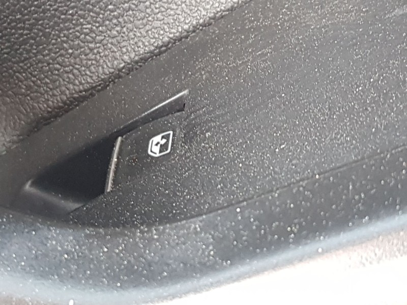 Recambio de mando elevalunas delantero derecho para volkswagen polo vi (aw1, bz1, ae1) 1.0 tsi referencia OEM IAM 5G0959855RWZU 