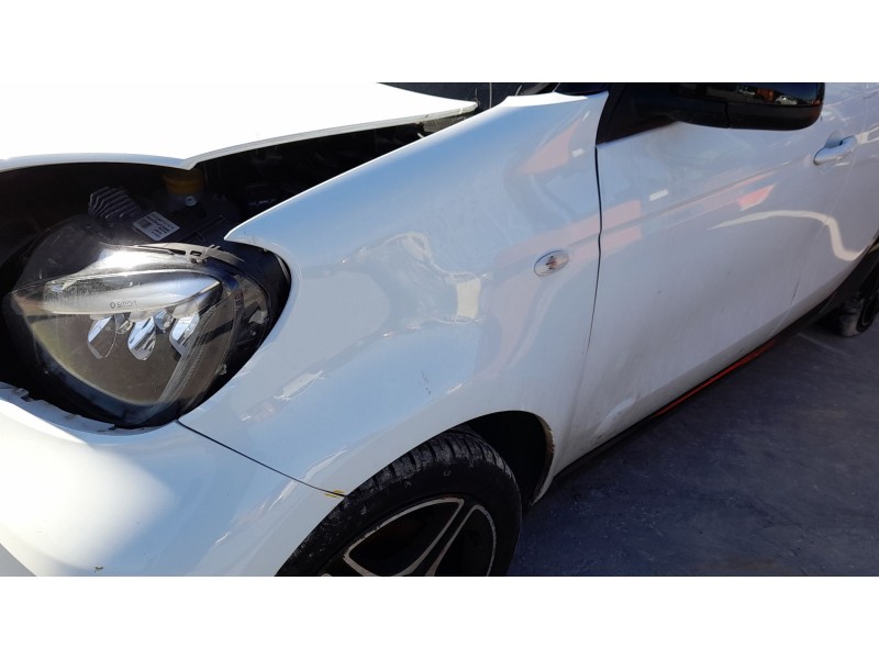 Recambio de aleta delantera izquierda para smart forfour hatchback (453) electric drive / eq (453.091) referencia OEM IAM A45388