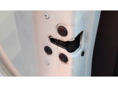 CERRADURA PUERTA TRASERA IZQUIERDA A4537307600 