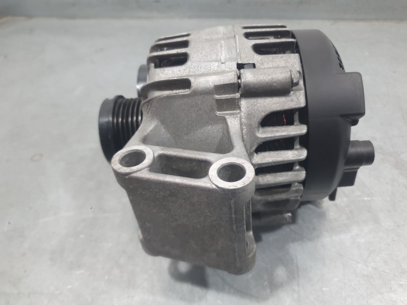 Recambio de alternador para ford focus iii 1.6 ecoboost referencia OEM IAM BV6N10300AA 30659120 VALEO