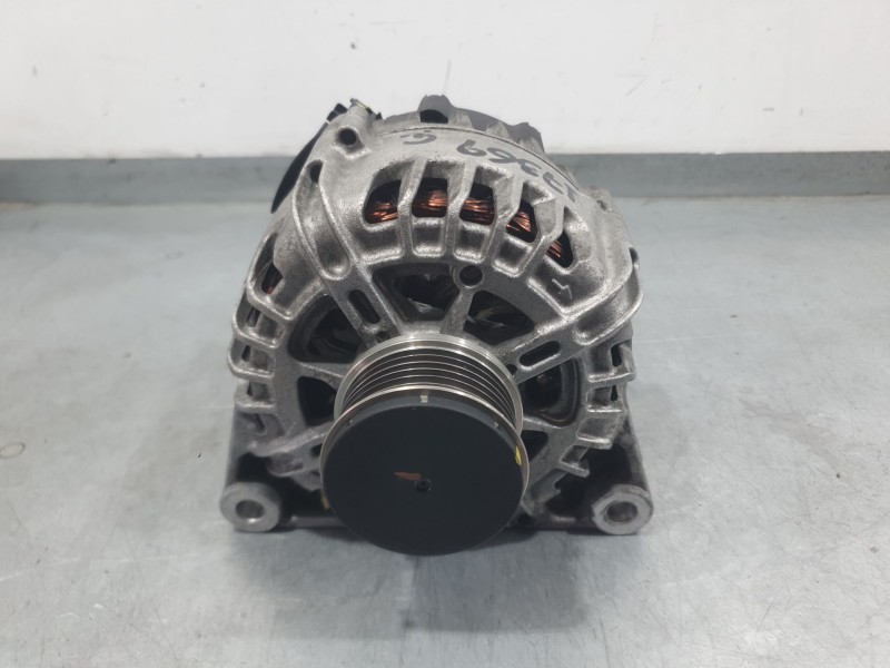 Recambio de alternador para citroën c-elysee (dd_) 1.2 vti 82 referencia OEM IAM 9818677980 2713135A VALEO