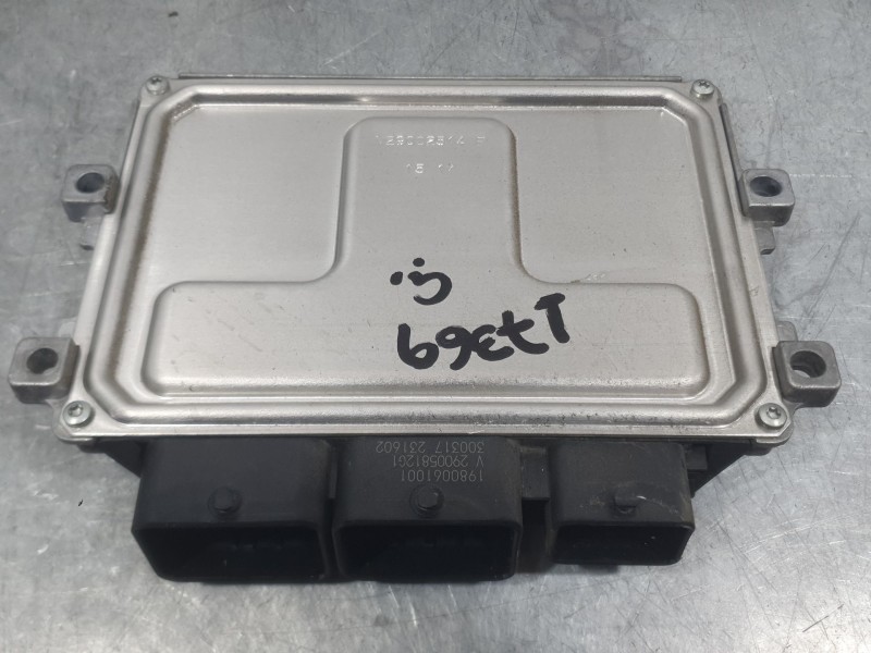 Recambio de centralita motor uce para citroën c-elysee (dd_) 1.2 vti 82 referencia OEM IAM 9811545080 A2C1403940001 CONTINENTAL