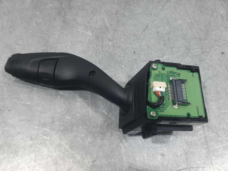 Recambio de mando limpia para ford focus iii 1.6 ecoboost referencia OEM IAM AV6T17A553AC  