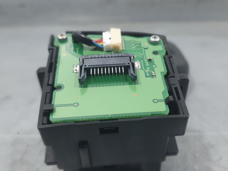 Recambio de mando limpia para ford focus iii 1.6 ecoboost referencia OEM IAM AV6T17A553AC  