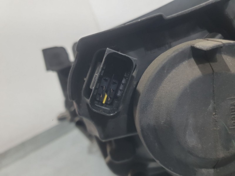 Recambio de faro derecho para citroën c-elysee (dd_) 1.2 vti 82 referencia OEM IAM 9817297880 90117974 VALEO