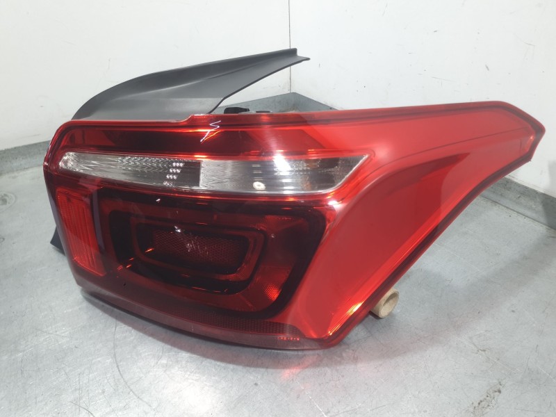 Recambio de piloto trasero derecho para citroën c-elysee (dd_) 1.2 vti 82 referencia OEM IAM 9818810280 90121241 VALEO