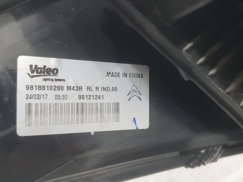 Recambio de piloto trasero derecho para citroën c-elysee (dd_) 1.2 vti 82 referencia OEM IAM 9818810280 90121241 VALEO