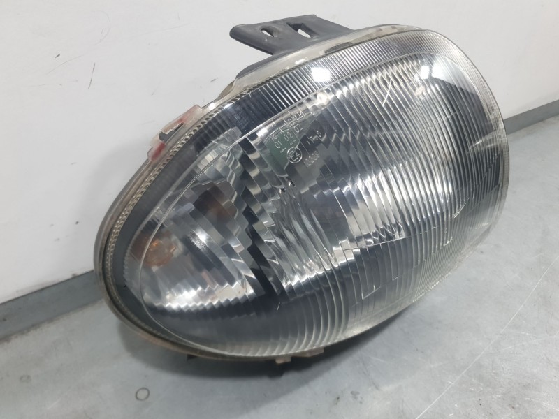 Recambio de faro derecho para renault clio ii (bb_, cb_) 1.2 (bb0a, bb0f, bb10, bb1k, bb28, bb2d, bb2h, cb0a,... referencia OEM 