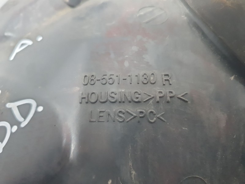 Recambio de faro derecho para renault clio ii (bb_, cb_) 1.2 (bb0a, bb0f, bb10, bb1k, bb28, bb2d, bb2h, cb0a,... referencia OEM 