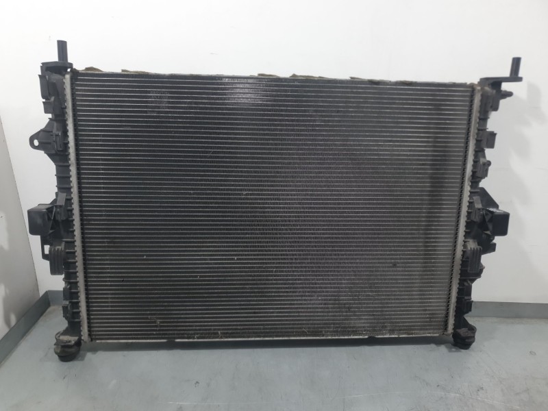 Recambio de radiador agua para ford focus iii 1.6 ecoboost referencia OEM IAM 8V618C342FA M136222A VALEO
