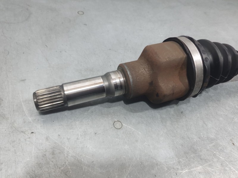 Recambio de transmision delantera derecha para citroën c-elysee (dd_) 1.2 vti 82 referencia OEM IAM 9816309080  1608419880