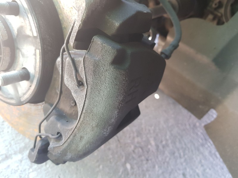 Recambio de pinza freno delantera derecha para ford c-max ii (dxa/cb7, dxa/ceu) 1.0 ecoboost referencia OEM IAM 1682875  