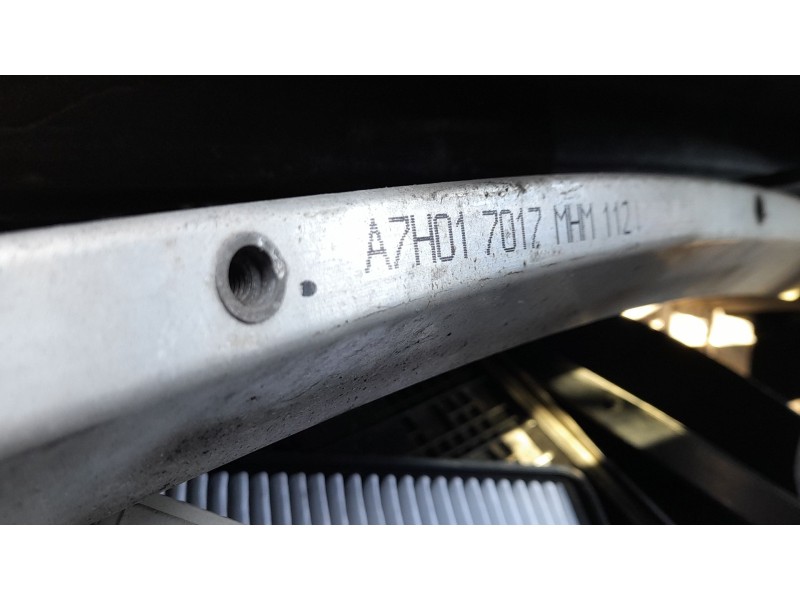 Recambio de refuerzo paragolpes delantero para kia niro i (de) 1.6 gdi hybrid referencia OEM IAM 64900G5000  