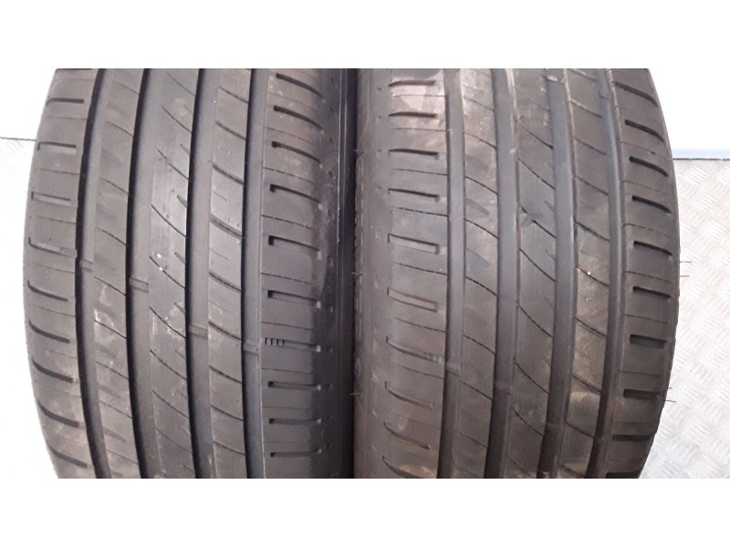 Recambio de neumatico pareja para neumaticos reutilizados - referencia OEM IAM 215551697W TAURUS 215/55/16/97W