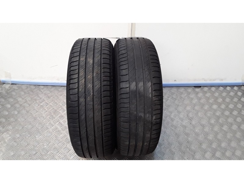 Recambio de neumatico pareja para neumaticos reutilizados - referencia OEM IAM 185651592T MICHELIN 185/65/15/92T