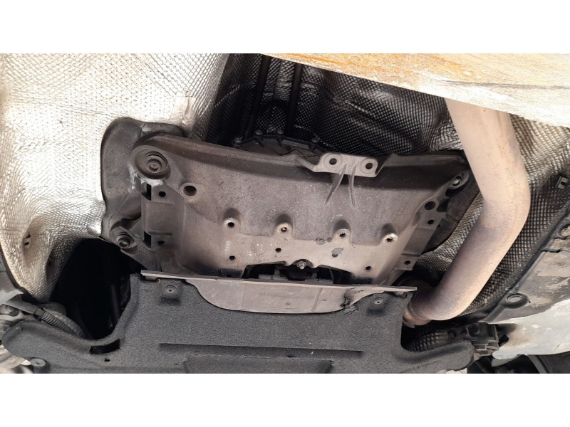 Recambio de puente delantero para audi a5 sportback (8ta) 2.0 tdi referencia OEM IAM 8K0399315G  