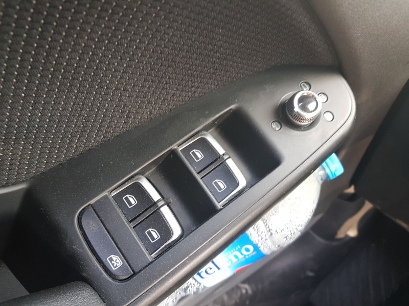 Recambio de mando elevalunas delantero izquierdo para audi a5 sportback (8ta) 2.0 tdi referencia OEM IAM 8K0959851GV10 C/MANDO R