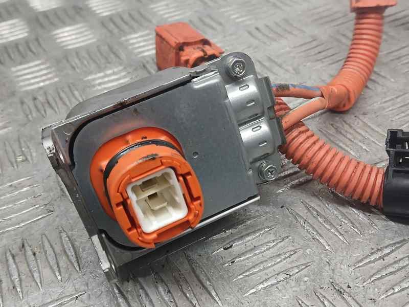 Recambio de modulo electronico para toyota rav4 hybrid 4x2 advance referencia OEM IAM 821H233020D 68820AB CABLES BATERIA HIBRIDA