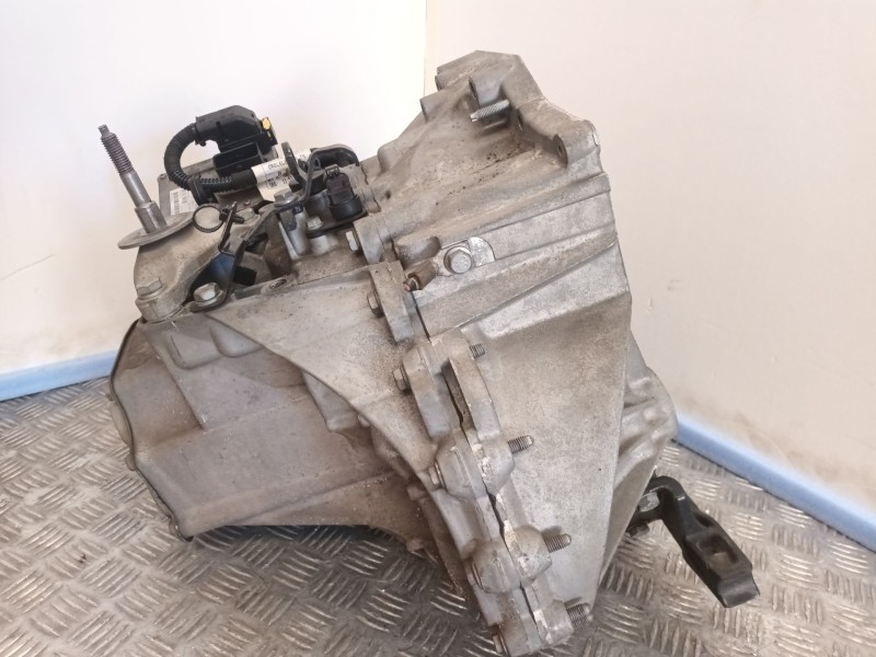 Recambio de caja cambios para peugeot 5008 (0u_, 0e_) 1.6 hdi referencia OEM IAM 20DR15 20DS85 2232G9