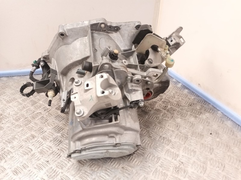 Recambio de caja cambios para peugeot 2008 ii (ud_, us_, uy_, uj_, ur_, uc_) 1.2 puretech 100 referencia OEM IAM 20V248 6 Veloci