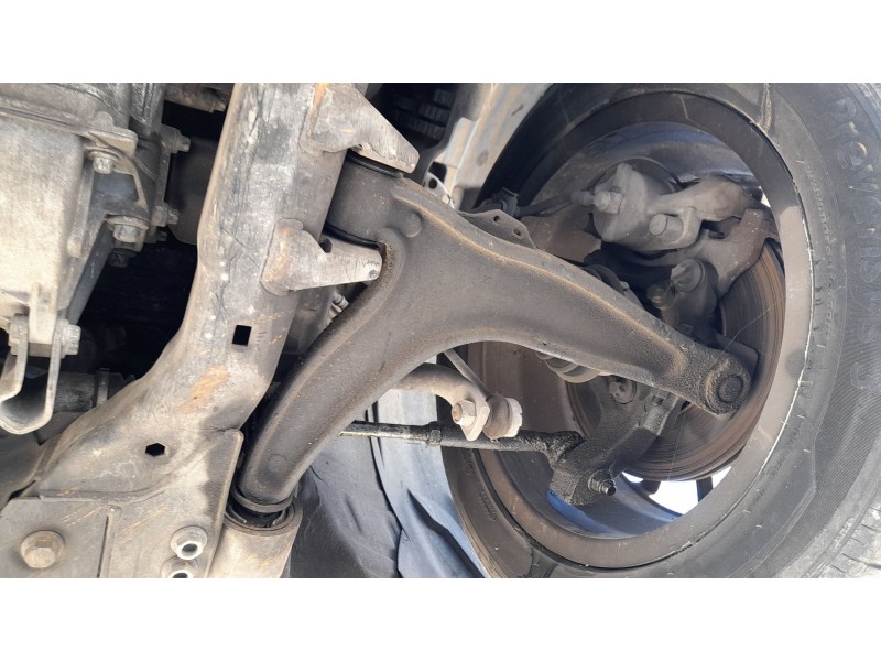 Recambio de brazo suspension inferior delantero izquierdo para fiat croma (194_) 1.9 d multijet (194axb1b) referencia OEM IAM 51