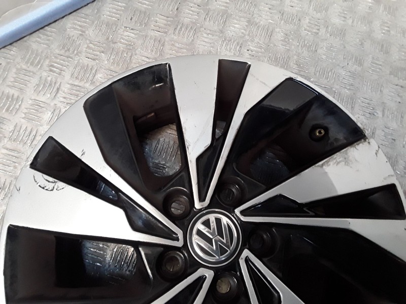 Recambio de llanta aluminio para volkswagen polo vi (aw1, bz1, ae1) 1.0 tsi referencia OEM IAM 5.5X15 5 TORN ET40 ROZADA ALUMINI