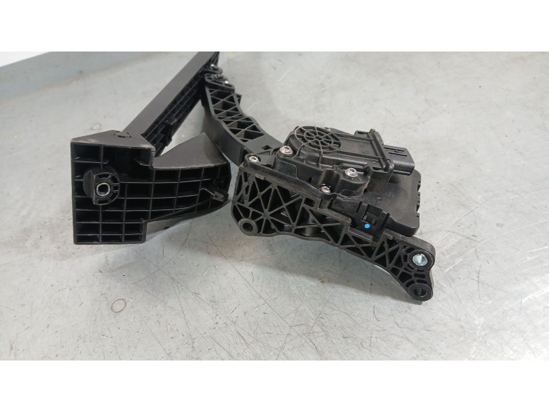 Recambio de potenciometro pedal para ssangyong tivoli 1.5 referencia OEM IAM   