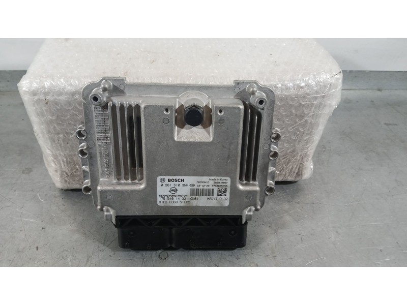 Recambio de centralita motor uce para ssangyong tivoli 1.5 referencia OEM IAM 1755401432 BOSCH 0261S103NP