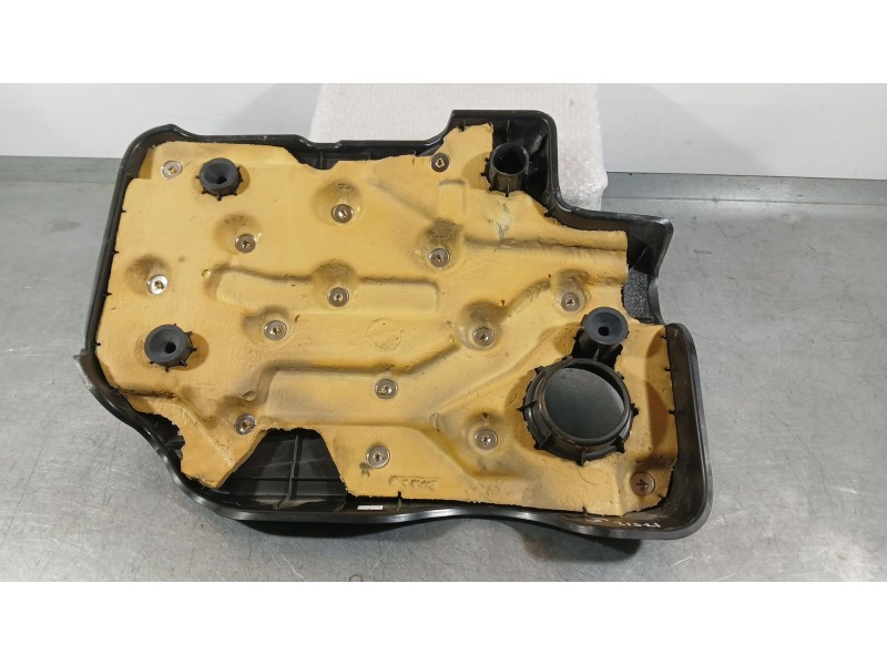 Recambio de tapa motor para ssangyong tivoli 1.5 referencia OEM IAM A1750101014  