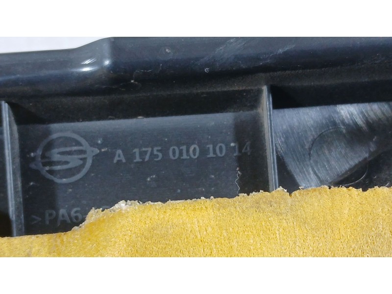 Recambio de tapa motor para ssangyong tivoli 1.5 referencia OEM IAM A1750101014  