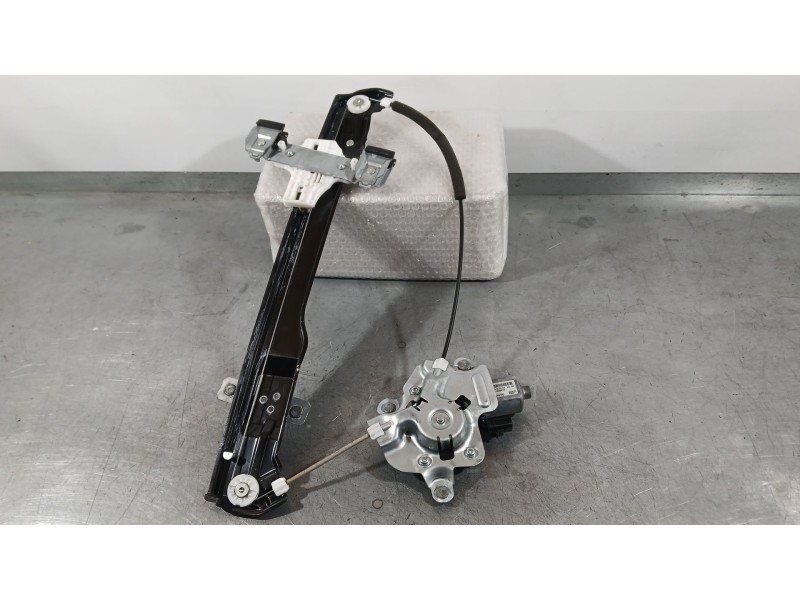 Recambio de elevalunas delantero derecho para ssangyong tivoli 1.5 referencia OEM IAM 7232135000  