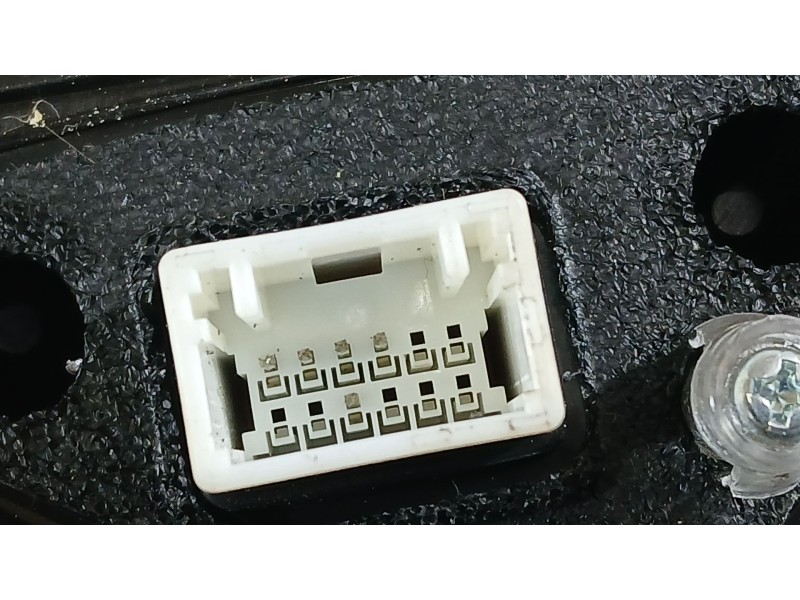 Recambio de retrovisor derecho para ssangyong tivoli 1.5 referencia OEM IAM 78960352A0 ROZADO ELECTRICO 5 PINS 