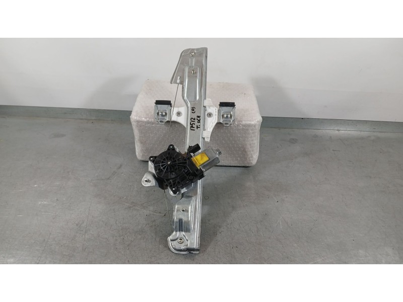 Recambio de elevalunas trasero derecho para ssangyong tivoli 1.5 referencia OEM IAM 98840X1010  