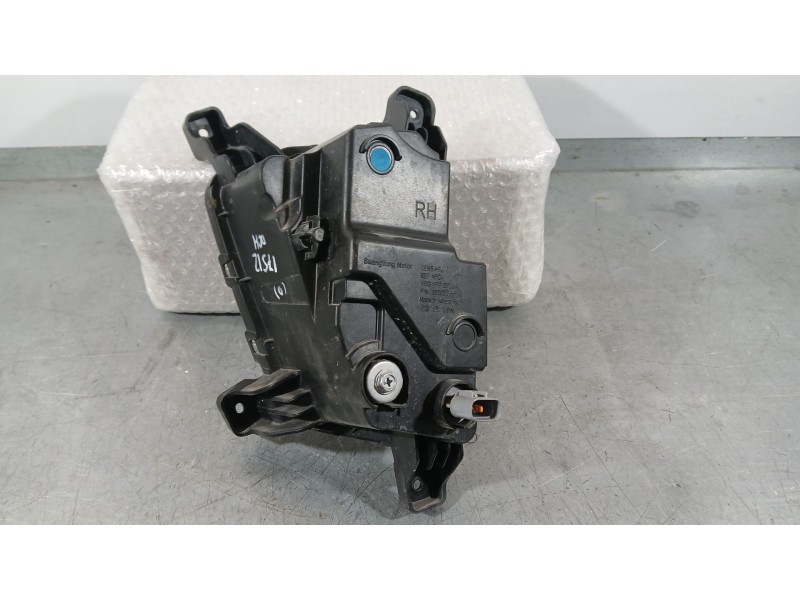 Recambio de faro antiniebla derecho para ssangyong tivoli 1.5 referencia OEM IAM 832023581  