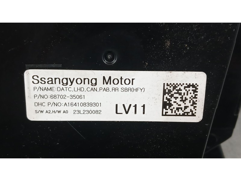 Recambio de mando climatizador para ssangyong tivoli 1.5 referencia OEM IAM 6872035061  A16410839301