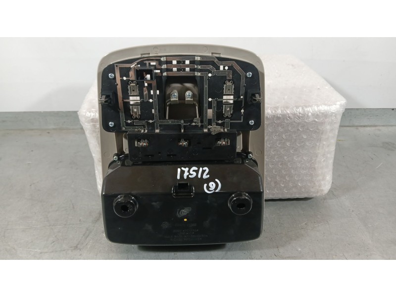 Recambio de luz interior para ssangyong tivoli 1.5 referencia OEM IAM 7767034000EGB  
