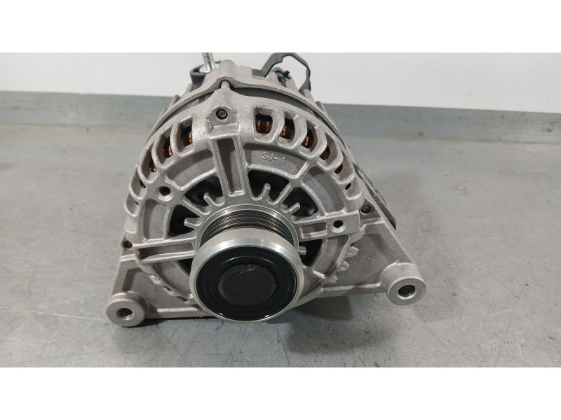 Recambio de alternador para ssangyong tivoli 1.5 referencia OEM IAM 1751540102  