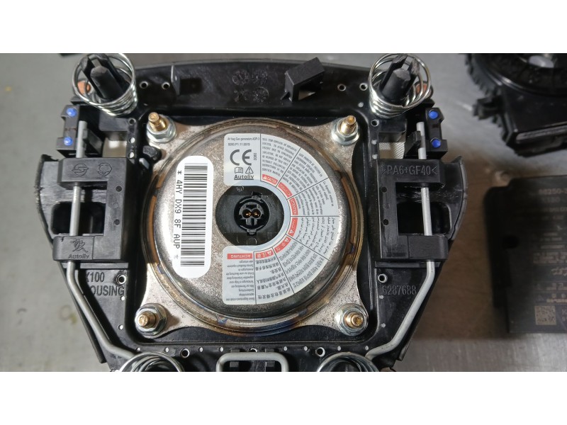 Recambio de kit airbag para ssangyong tivoli 1.5 referencia OEM IAM 8620135501LBH C/SALPICADERO Y PRETENSORES 8620135501LBH COND