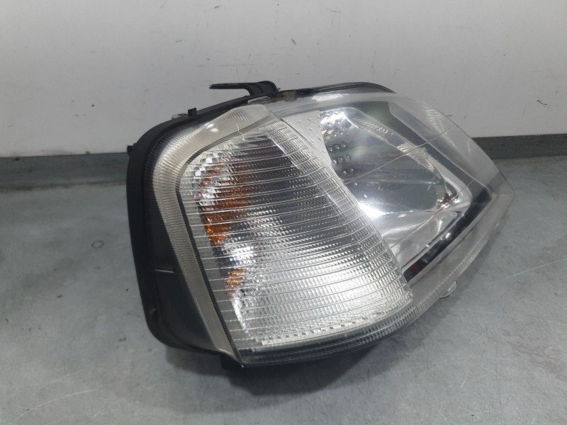 Recambio de faro derecho para dacia logan (ls_) 1.5 dci (ls0k) referencia OEM IAM 8200211006  
