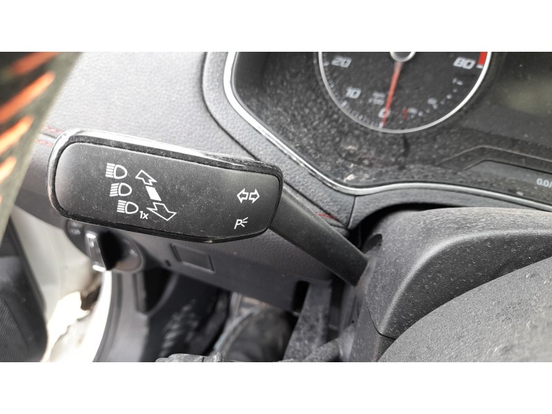Recambio de mando luces y limpia para seat ibiza v (kj1, kjg) 1.0 tgi referencia OEM IAM   