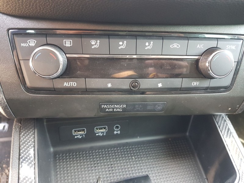 Recambio de mando climatizador para seat ibiza v (kj1, kjg) 1.0 tgi referencia OEM IAM   