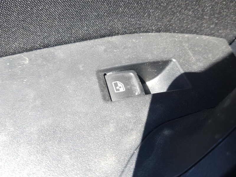 Recambio de mando elevalunas trasero izquierdo para seat ibiza v (kj1, kjg) 1.0 tgi referencia OEM IAM 5G0959855PWHS  