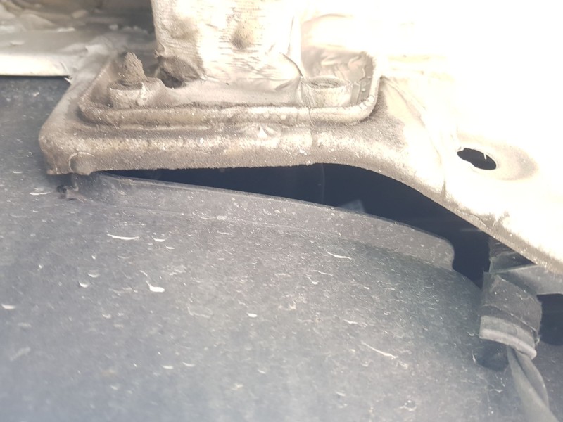 Recambio de refuerzo paragolpes trasero para seat ibiza v (kj1, kjg) 1.0 tgi referencia OEM IAM 6F0807305F  