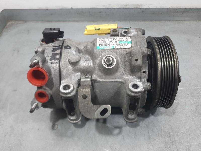 Recambio de compresor aire acondicionado para peugeot 5008 (0u_, 0e_) 1.6 hdi referencia OEM IAM 9671216780 42306162 SANDEN