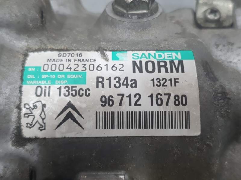 Recambio de compresor aire acondicionado para peugeot 5008 (0u_, 0e_) 1.6 hdi referencia OEM IAM 9671216780 42306162 SANDEN