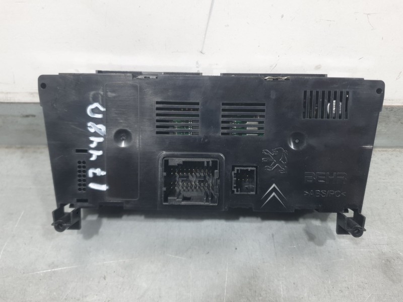 Recambio de mando climatizador para peugeot 5008 (0u_, 0e_) 1.6 hdi referencia OEM IAM 96738323XT  