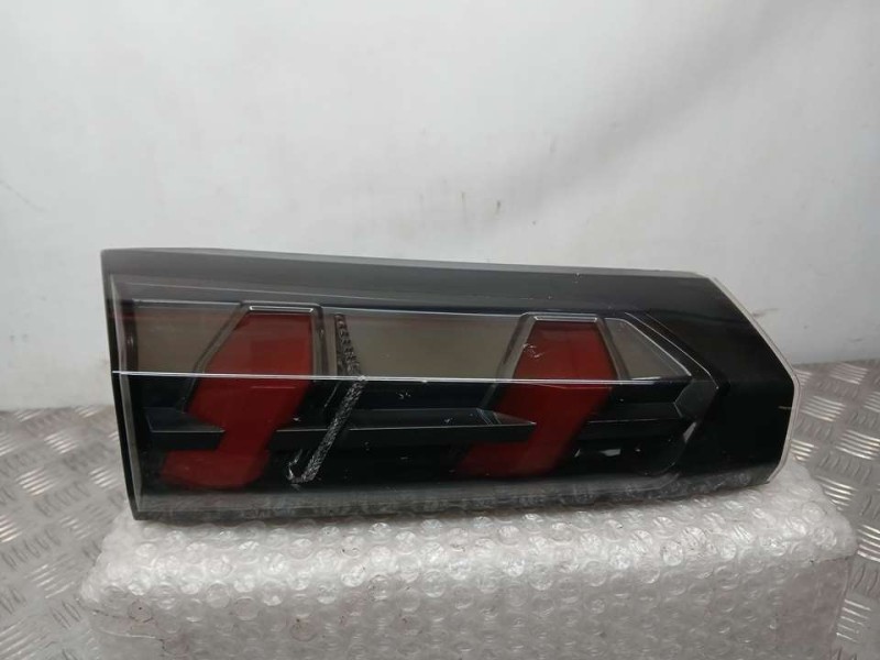 Recambio de piloto trasero izquierdo para peugeot 2008 (p1) allure referencia OEM IAM 9825957580  INTERIOR ROZADO